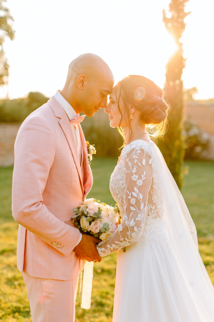 Golden hour en Bourgogne : le secret des plus belles photos de couple